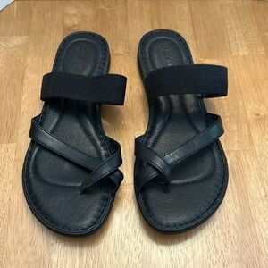 Born Black Leather Strap Sandals SRI F/G Size 10